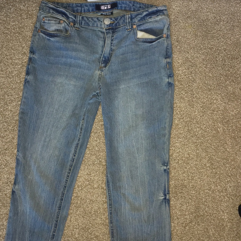 High waisted light blue jeans